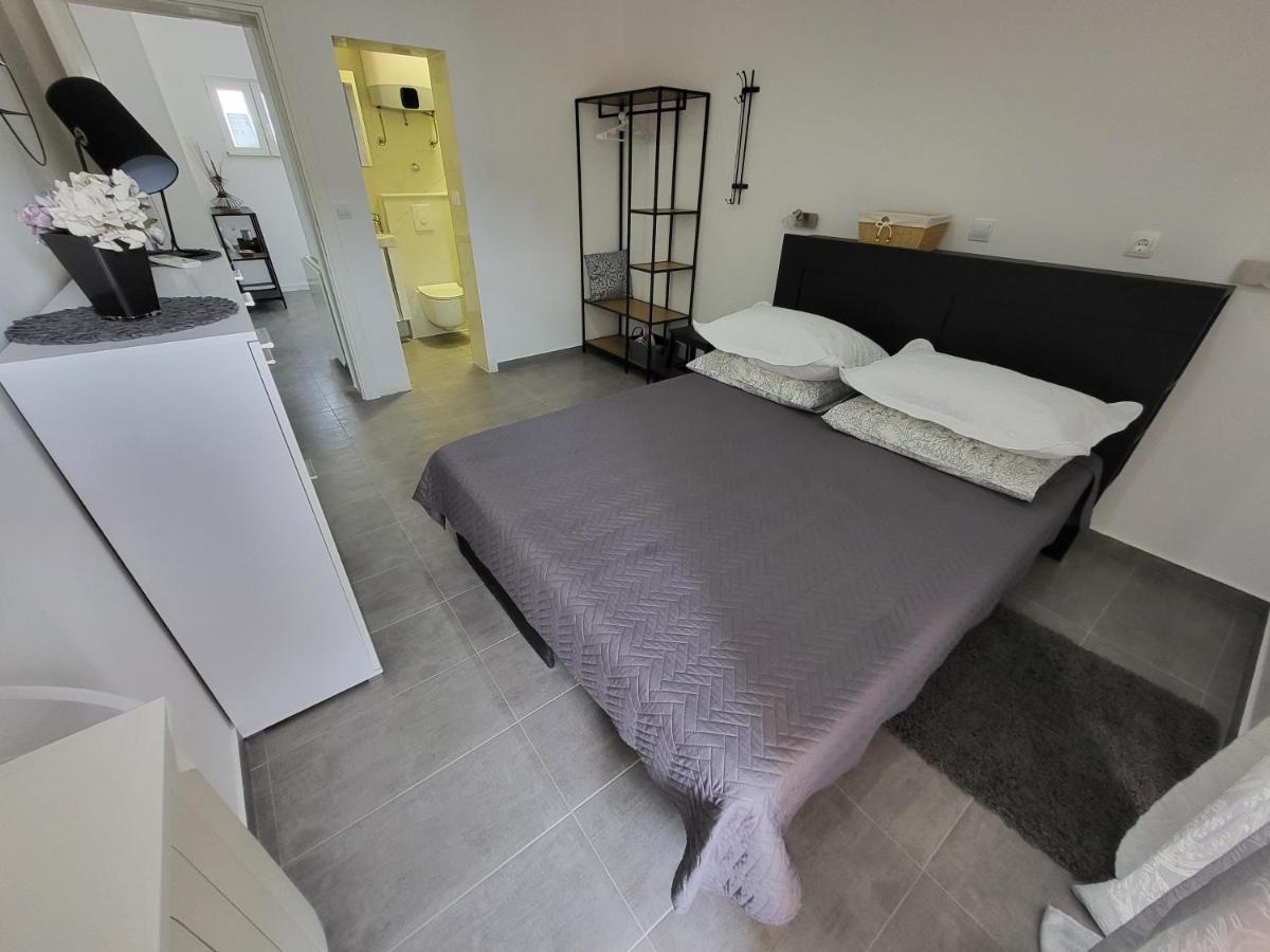 Apartmani Nikmar Makarska Exteriör bild